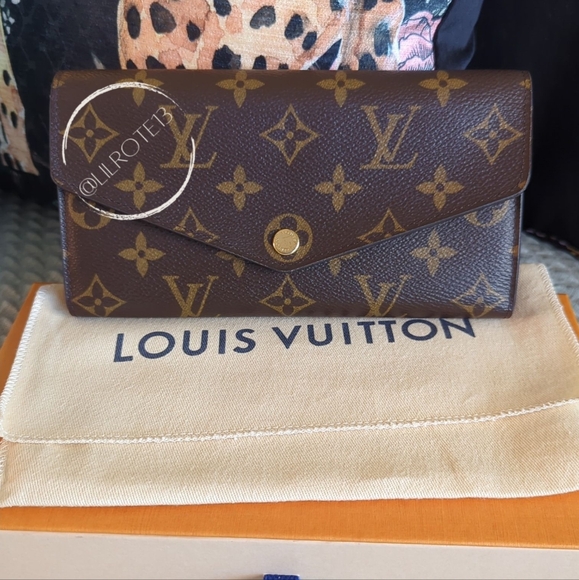 Louis Vuitton Handbags - ⚡ FLASH SALE - Louis Vuitton Portefeiulle Sarah Wallet